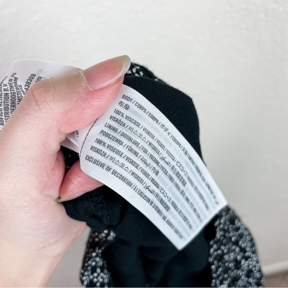 Abercrombie & Fitch Pattern Maxi Tiered Skirt Size XSP - Picture 9 of 10